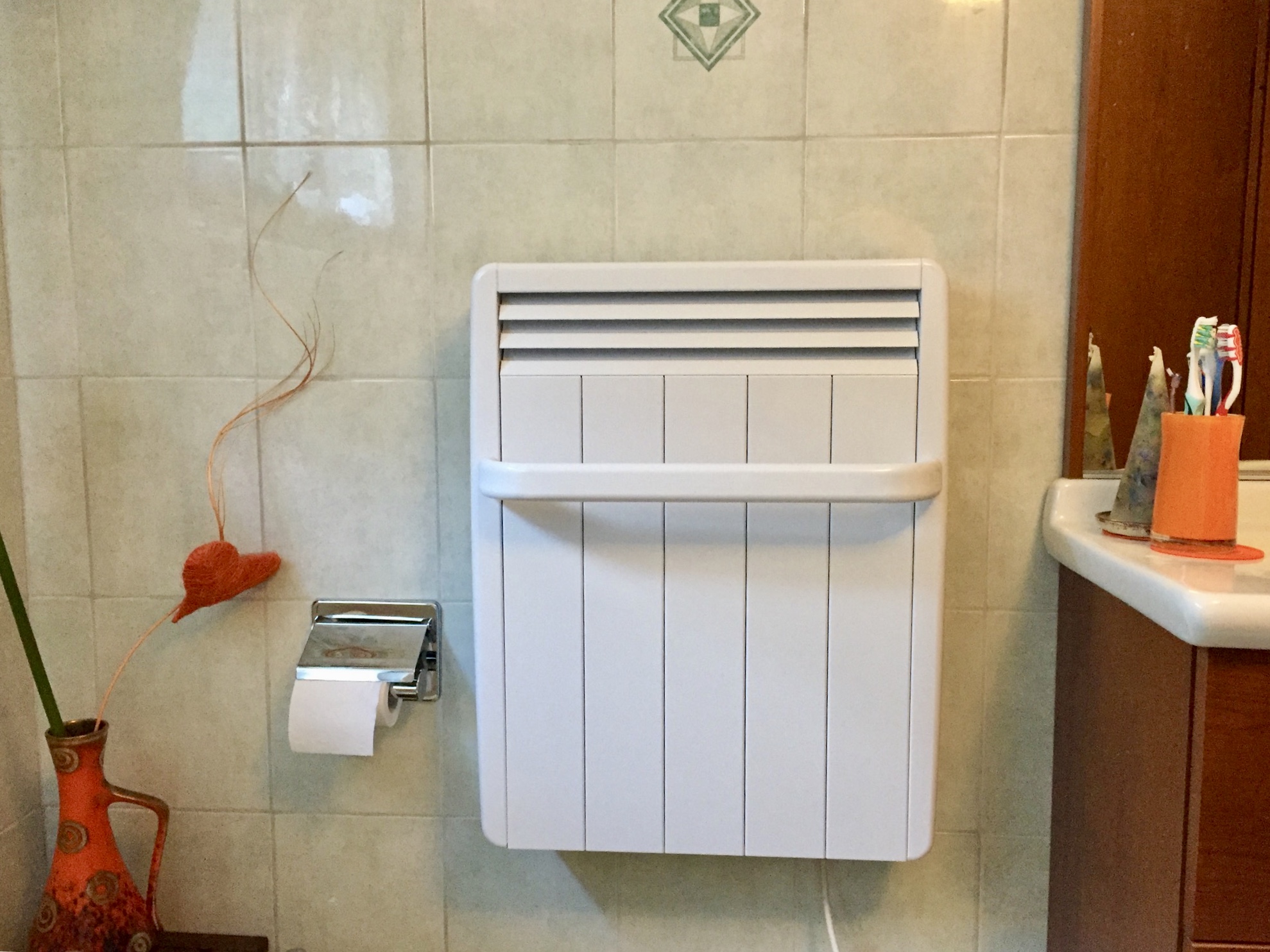 Une Sèche serviette électrique par CKV Diffusione